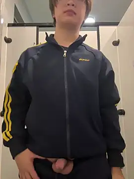 Snapshot of Anson0722 chatting on 12/01/25, 03:28 Anson0722 online show from 12/01/25, 03:28