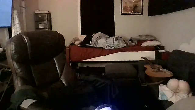 Snapshot of JCstrings chatting on 03/16/25, 04:52 JCstrings online show from 03/16/25, 04:52