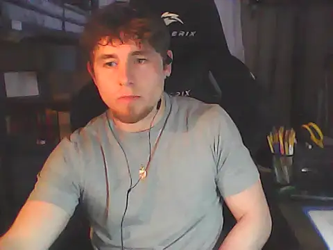 Snapshot of JCstrings chatting on 02/02/26, 12:26 JCstrings online show from 02/02/26, 12:26