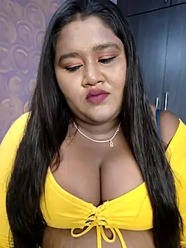 horny diana online show from 06/17/26, 05:25