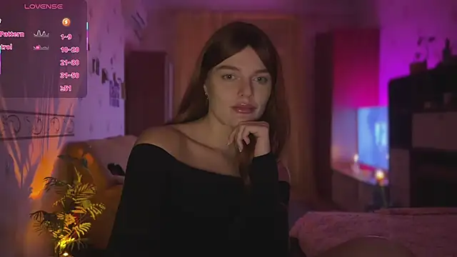 CherryRed Girl online show from 10/23/25, 07:45