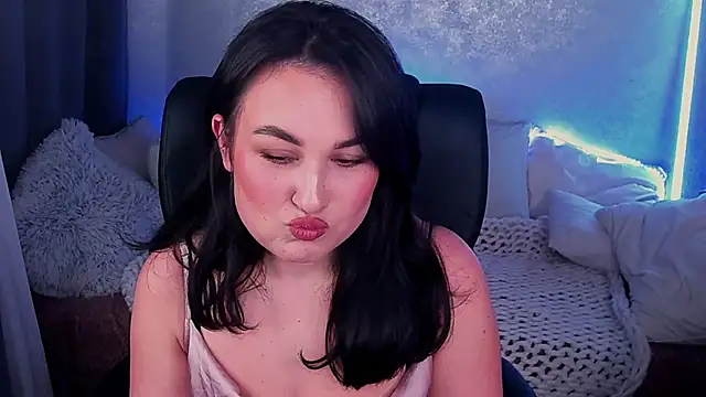 LilyFoxyy online show from 02/21/25, 02:27