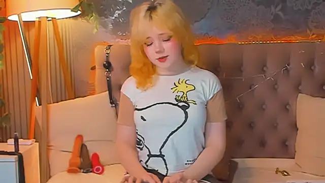 EmilyAngells online show from 04/28/26, 06:07