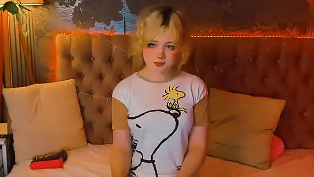 EmilyAngells online show from 05/14/26, 06:31