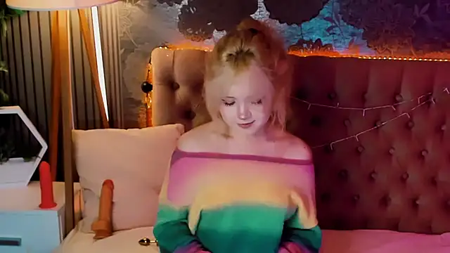 EmilyAngells online show from 06/15/26, 06:04