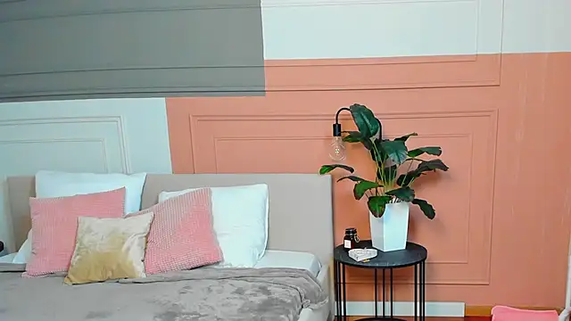 Snapshot of _BunnyDollStella_ chatting on 03/12/25, 12:42 BunnyDollStella online show from 03/12/25, 12:42