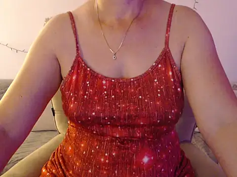 YourfantasyGiuly online show from 06/25/26, 06:51