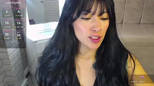 Snapshot of Isabella_Collen_v chatting on 12/20/25, 01:18 Isabella Collen v online show from 12/20/25, 01:18