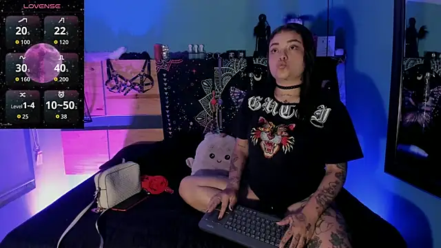 ChloeAllennn online show from 06/02/26, 11:23