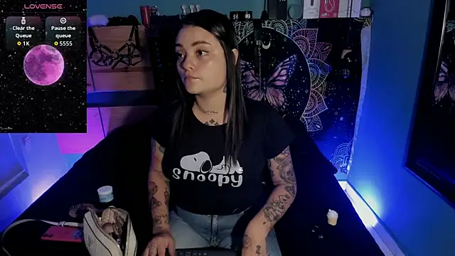 ChloeAllennn online show from 06/12/26, 09:52