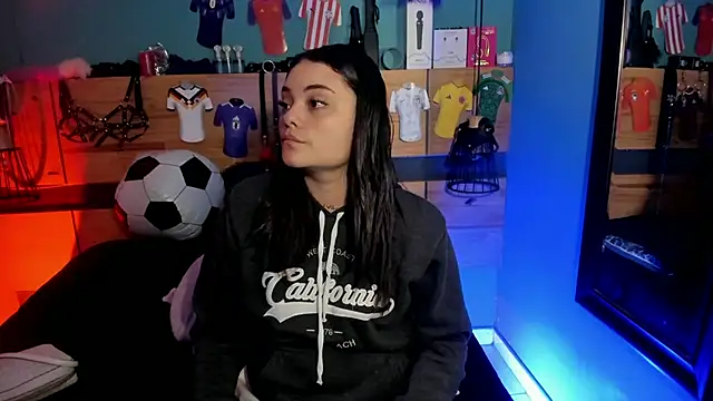 ChloeAllennn online show from 06/25/26, 11:37