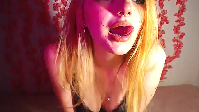 KimiSakura online show from 09/18/25, 08:11