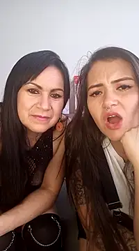 Luna kitty online show from 03/07/25, 08:44