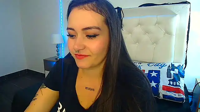 Luna kitty online show from 03/22/25, 03:41