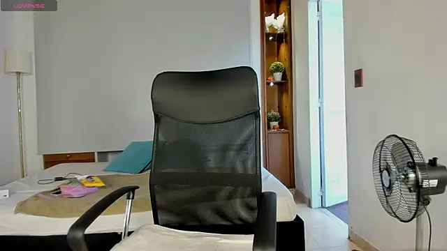 Ivaannaa  online show from 02/23/25, 11:55