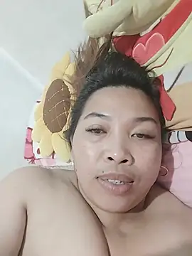 Snapshot of Sweet_fatty18 chatting on 07/02/26, 03:23 Sweet fatty18 online show from 07/02/26, 03:23