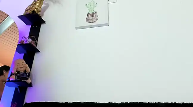 Snapshot of MarianaZapataa chatting on 02/27/25, 10:09 MarianaZapataa online show from 02/27/25, 10:09