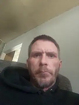 Snapshot of lambomusik chatting on 02/23/25, 03:18 lambomusik online show from 02/23/25, 03:18