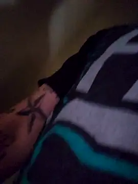 Snapshot of lambomusik chatting on 02/27/25, 05:36 lambomusik online show from 02/27/25, 05:36