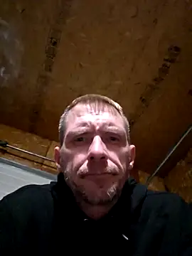 Snapshot of lambomusik chatting on 05/10/26, 04:39 lambomusik online show from 05/10/26, 04:39