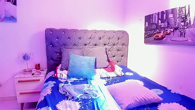 ScarletThompsonx online show from 09/26/25, 11:53