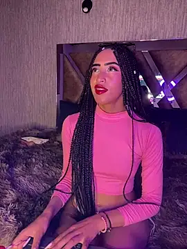 Snapshot of MichelleDiaz_Pink chatting on 03/17/25, 12:19 MichelleDiaz Pink online show from 03/17/25, 12:19