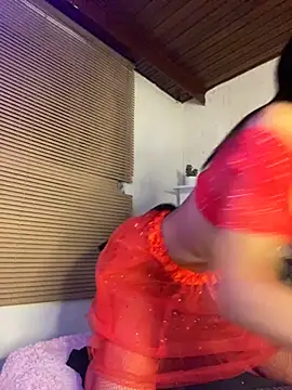 Snapshot of MichelleDiaz_Pink chatting on 10/19/25, 05:52 MichelleDiaz Pink online show from 10/19/25, 05:52