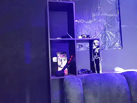 Pandora 9666 online show from 11/10/25, 02:27