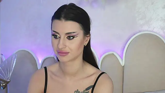 Alice Voss online show from 12/14/25, 07:36