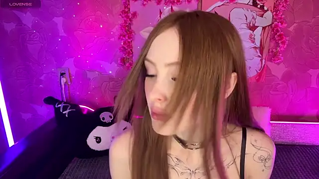 Snapshot of Adele_kawaii chatting on 10/15/25, 05:29 Adele kawaii online show from 10/15/25, 05:29