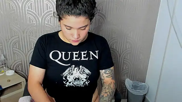 BloodyMaary  online show from 02/25/25, 03:27