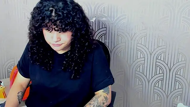 Snapshot of BloodyMaary_ chatting on 02/26/25, 03:52 BloodyMaary online show from 02/26/25, 03:52