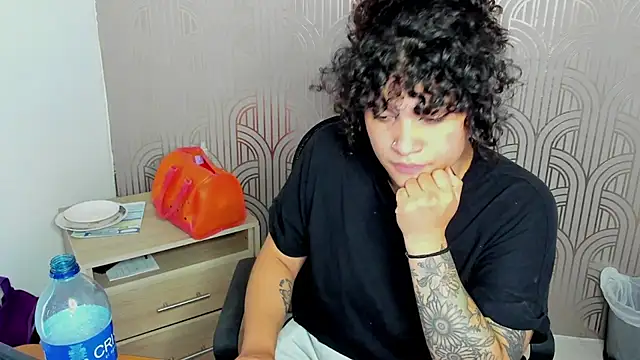 Snapshot of BloodyMaary_ chatting on 02/26/25, 06:54 BloodyMaary online show from 02/26/25, 06:54