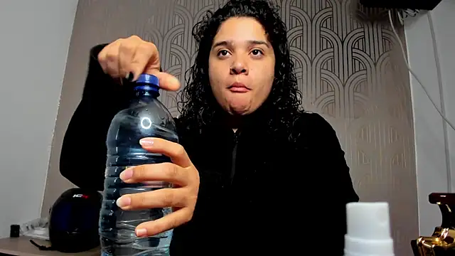 Snapshot of BloodyMaary_ chatting on 03/12/25, 12:57 BloodyMaary online show from 03/12/25, 12:57