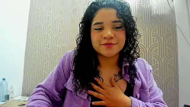 Snapshot of BloodyMaary_ chatting on 03/18/25, 12:58 BloodyMaary online show from 03/18/25, 12:58