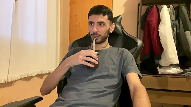 Snapshot of iendriw chatting on 09/19/25, 09:26 iendriw online show from 09/19/25, 09:26