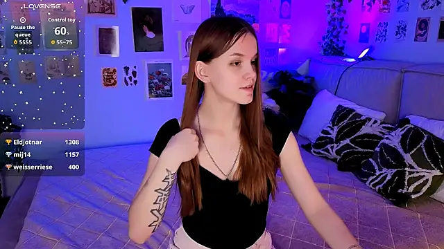 Amber Rogers online show from 04/25/26, 01:41