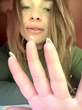 Snapshot of gynna_kimera chatting on 01/05/26, 05:27 gynna kimera online show from 01/05/26, 05:27