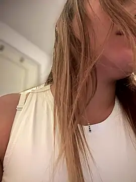 Snapshot of gynna_kimera chatting on 01/08/26, 05:26 gynna kimera online show from 01/08/26, 05:26