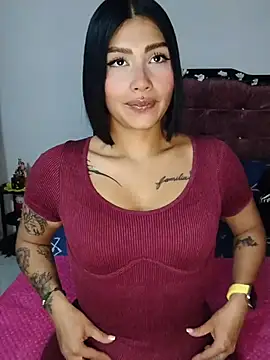Snapshot of Kylie_brazt chatting on 05/07/26, 03:23 Kylie brazt online show from 05/07/26, 03:23