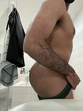 jojofloflo online show from 03/19/25, 09:16