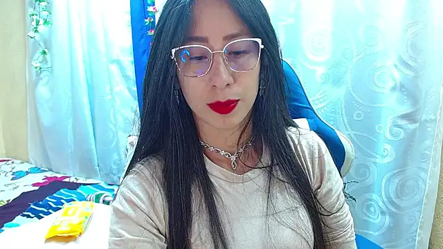 Gia leinn online show from 11/22/25, 12:42