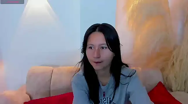 Snapshot of xoxo_kiitty chatting on 03/11/25, 12:06 xoxo kiitty online show from 03/11/25, 12:06