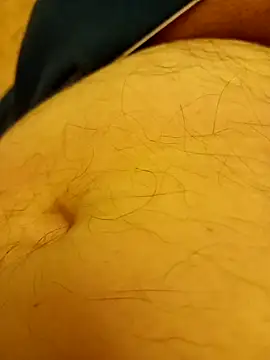 Snapshot of Vali1969 chatting on 11/13/25, 05:12 Vali1969 online show from 11/13/25, 05:12