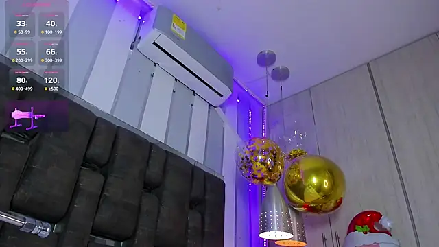 Snapshot of ValentinoMoreti chatting on 12/22/25, 05:48 ValentinoMoreti online show from 12/22/25, 05:48