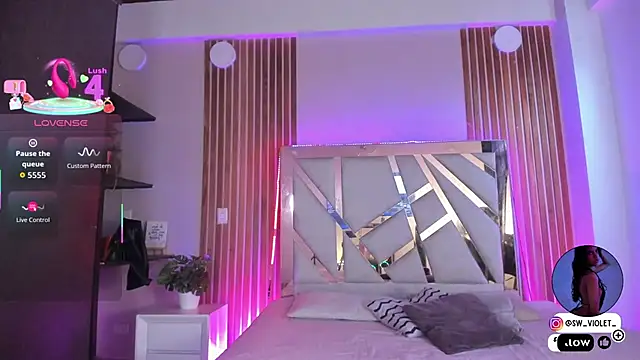 sweetviolet   online show from 11/23/25, 12:16