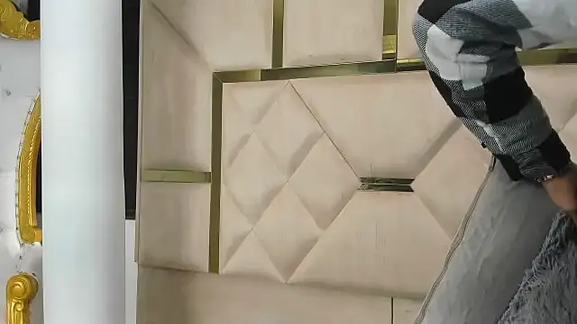 Kendall 6669 online show from 10/02/25, 01:07