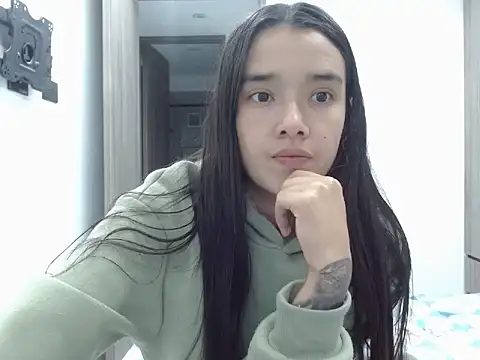 Snapshot of _luna_777 chatting on 04/02/26, 03:04 luna 777 online show from 04/02/26, 03:04