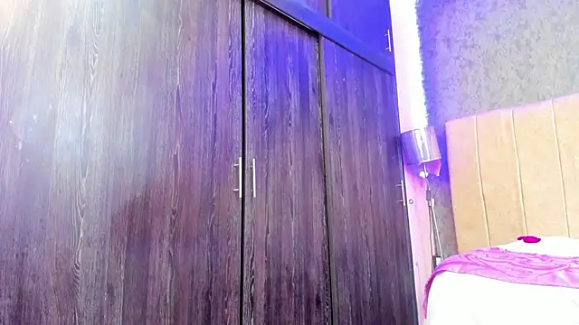 Snapshot of ava-am chatting on 01/14/26, 01:22 ava-am online show from 01/14/26, 01:22