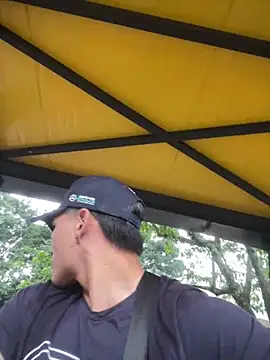 Snapshot of MaxxxSteil chatting on 03/04/25, 08:49 MaxxxSteil online show from 03/04/25, 08:49